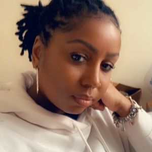 Meet your Posher, Keyanada